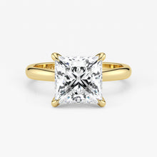 CLASSIC ENGAGEMENT RING - Solitaire Style