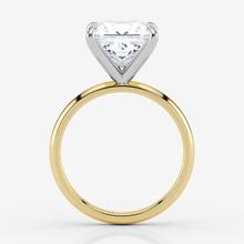 CLASSIC ENGAGEMENT RING - Solitaire Style