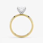 CLASSIC ENGAGEMENT RING - Solitaire Style
