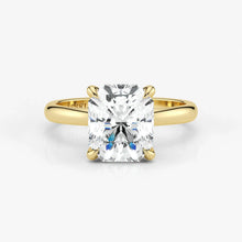 Radiant-cut-lab-diamond-engagement-ring-in-18K-yellow-gold-by-Assel-&-Co