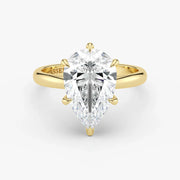 Pear-shaped-lab-diamond-solitaire-in-18K-yellow-gold-by-Assel-&-Co