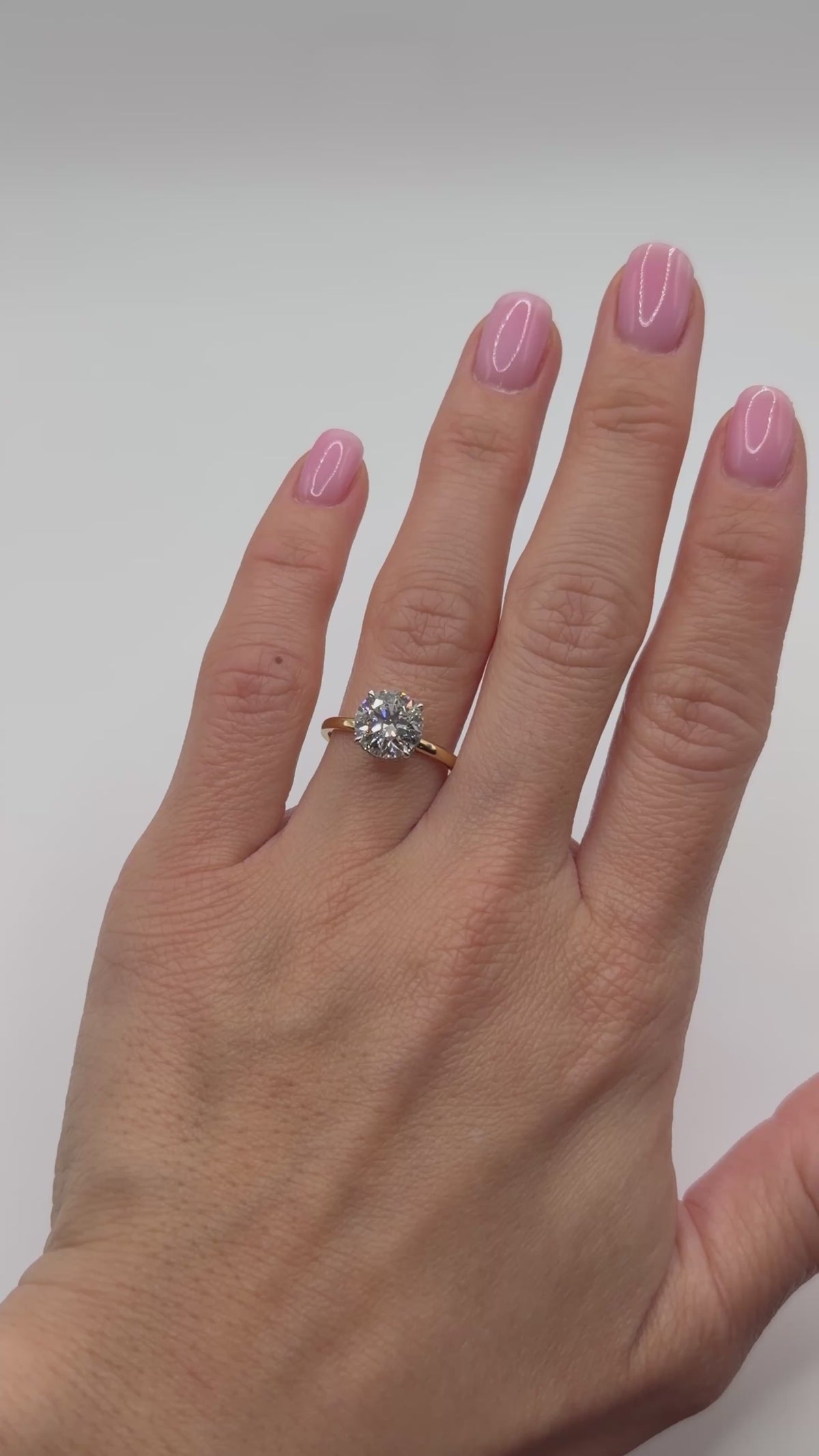 round cut F VS1 2.42