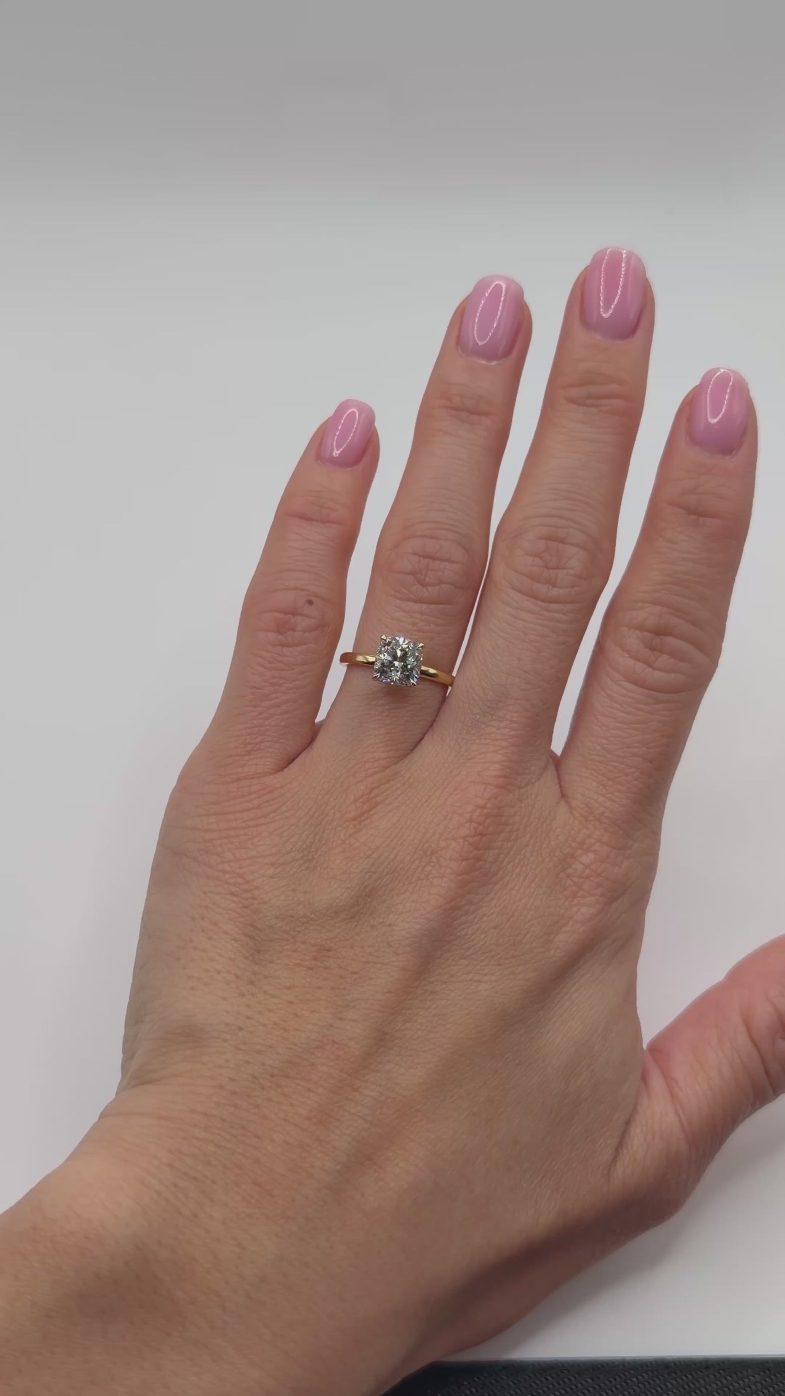 cushion cut E VS1 - 1.82